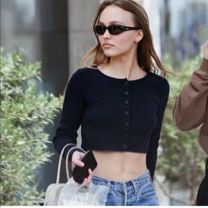 Brandy Melville | Black Cropped Athelia Knit Cardigan Sweater | O/S